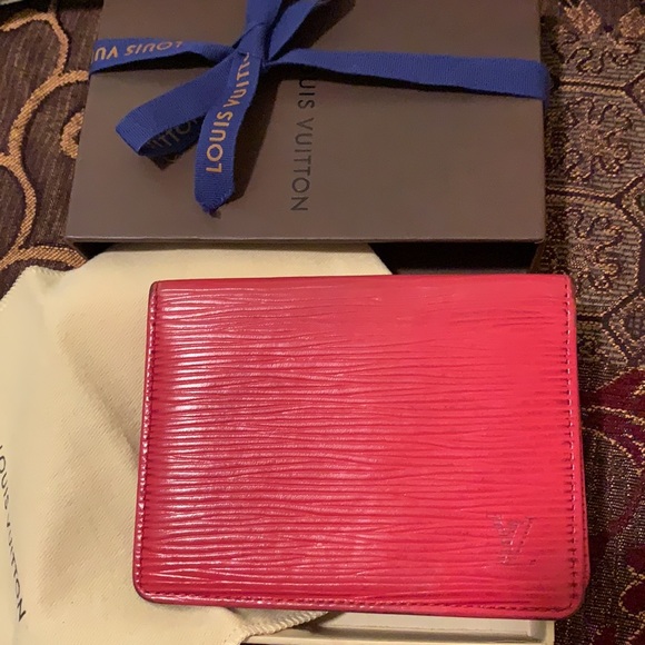 Authentic Louis Vuitton red epi card holder - Picture 2 of 12